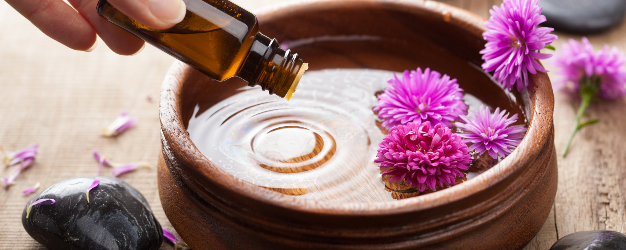 The Power of Organic Essential Oils: Benefits and Uses